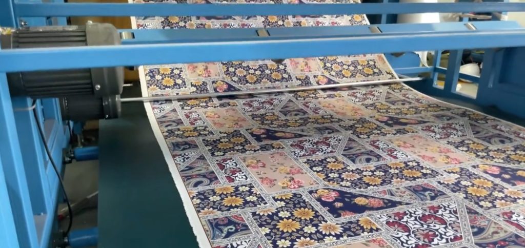 ZS-BD 1000mm Drum, 1900mm Width Dye-Sublimation Drum Transfer Machine: Live Footage of Continuous Fabric Output