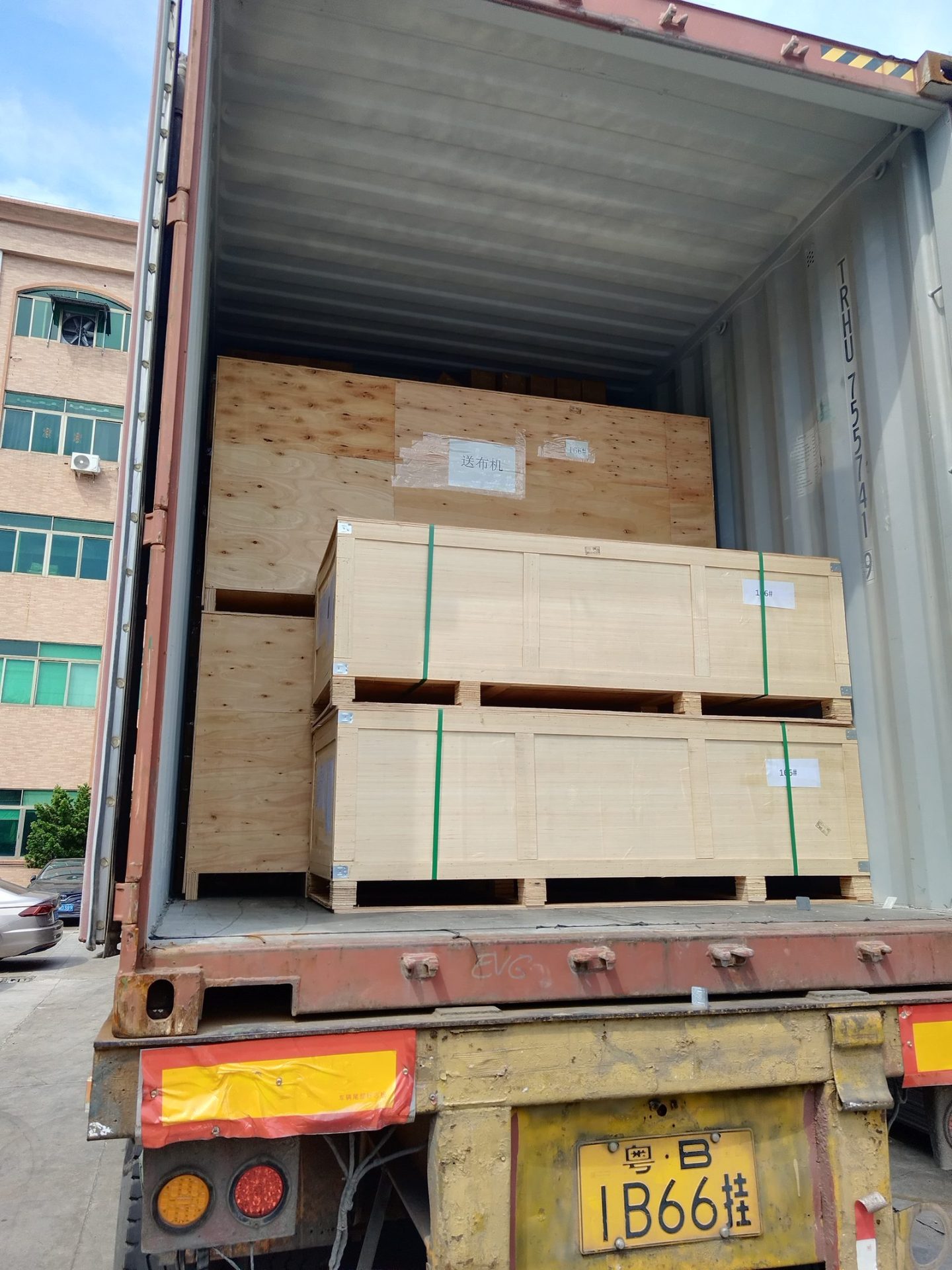 Crate Packaging for Fabric Feeders and Roller Transfer Machines Shipped to Mexico