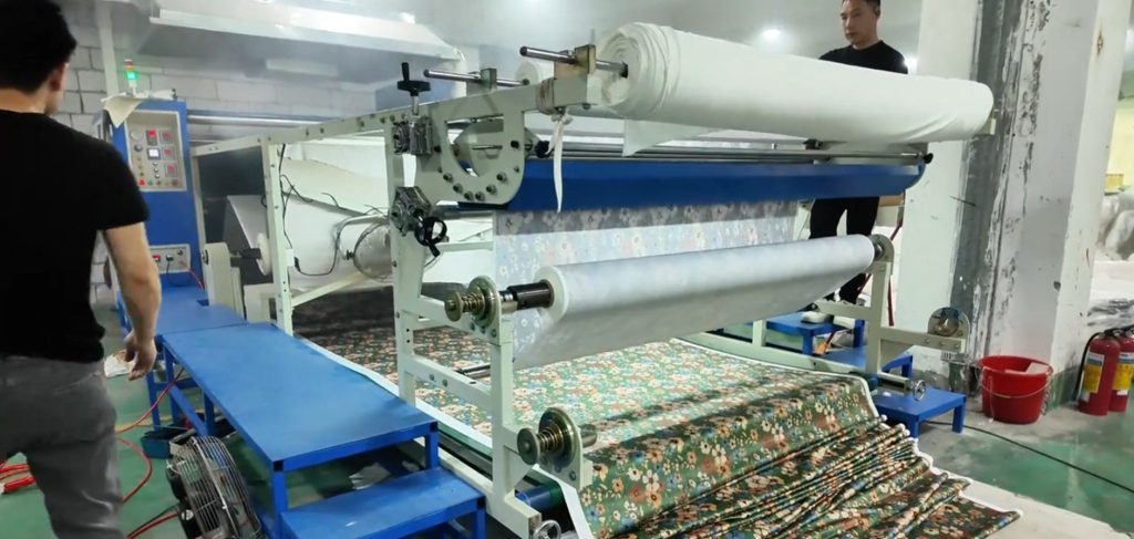 Actual Photos of the Zhishang Factory Sublimation Drum Transfer Machine Performing Continuous Transfer on Polyester Fabric